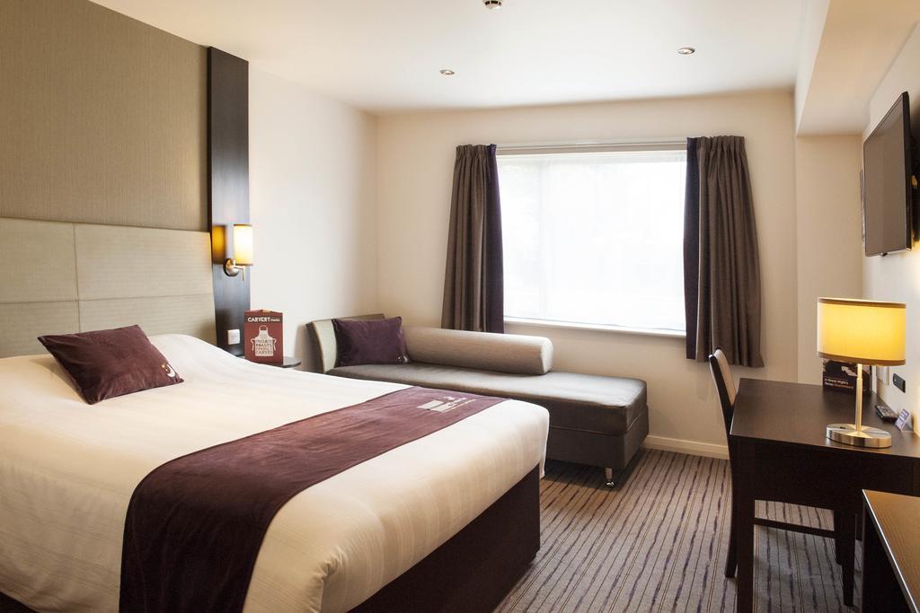Premier Inn London Edgware Barnet Oda fotoğraf